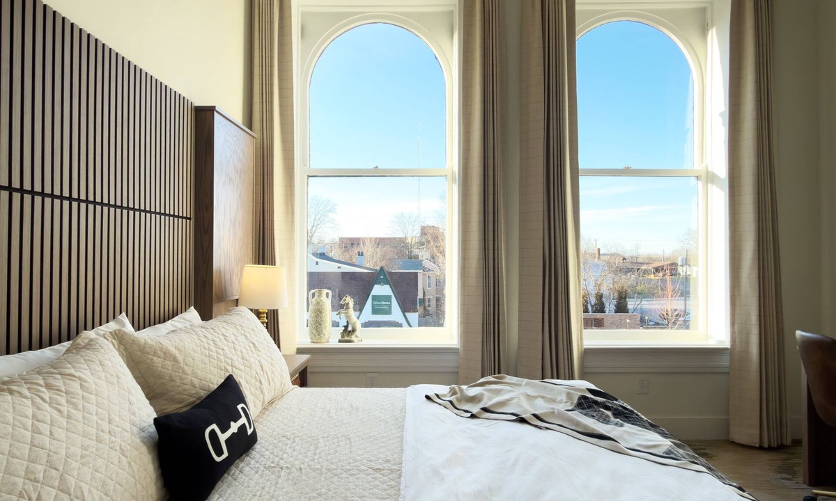Paris Hotel | Hotel Thoroughbred