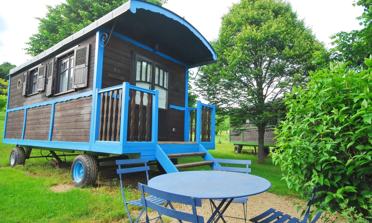 Chamberet House | Hotel trailer