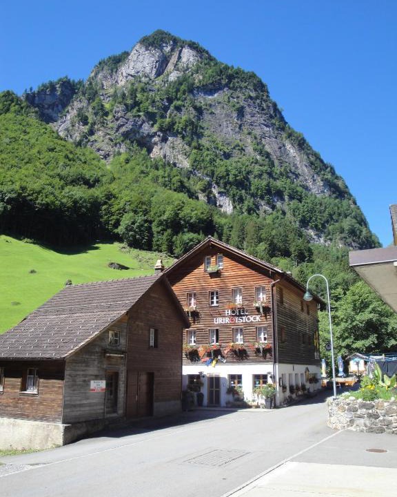 Isenthal Hotel | Hotel Urirotstock
