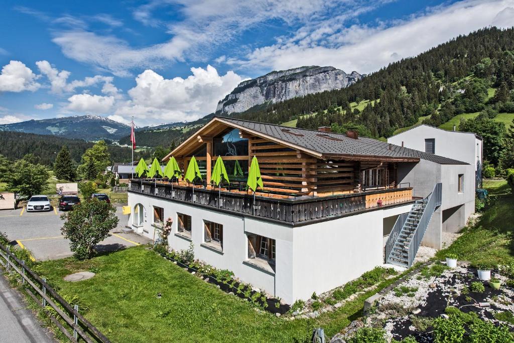 Trin Hotel | Hotel Ustria Parlatsch