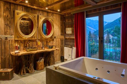 Chisagues Hotel | Hotel Valle de Pineta - Las Suites