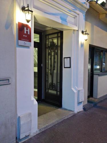 Clamart Hotel | Hotel Victor Hugo