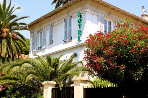 Les Baumettes Hotel | Hotel Villa Les Cygnes