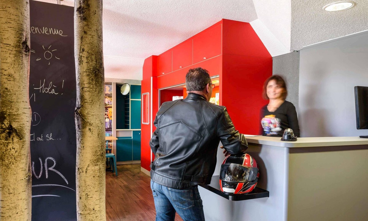 Coquelles Hotel | hotelF1 Calais Coquelles