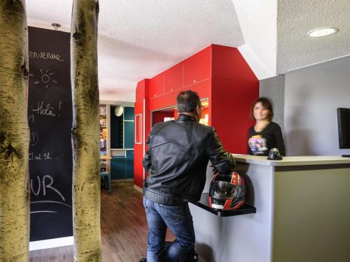 Gieres Hotel | hotelF1 Grenoble Université