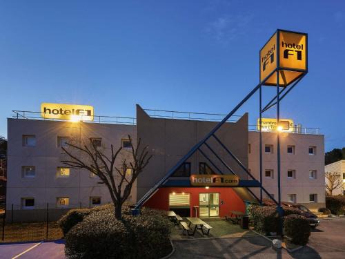 Blagnac Hotel | hotelF1 Toulouse Aéroport