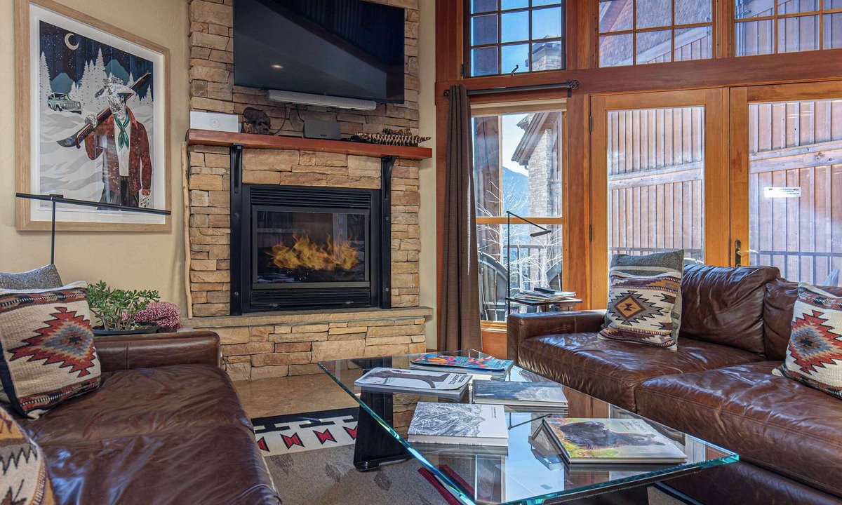 Purgatory Condo | HotTub Luxury Elkpoint True Ski In/out Family Pets