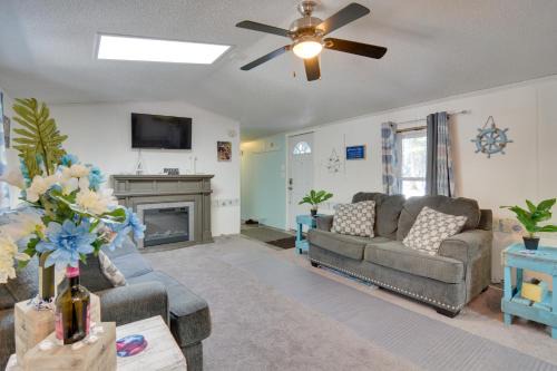 Prudenville House | Houghton Lake Area Home w/Fire Pit & Yard!