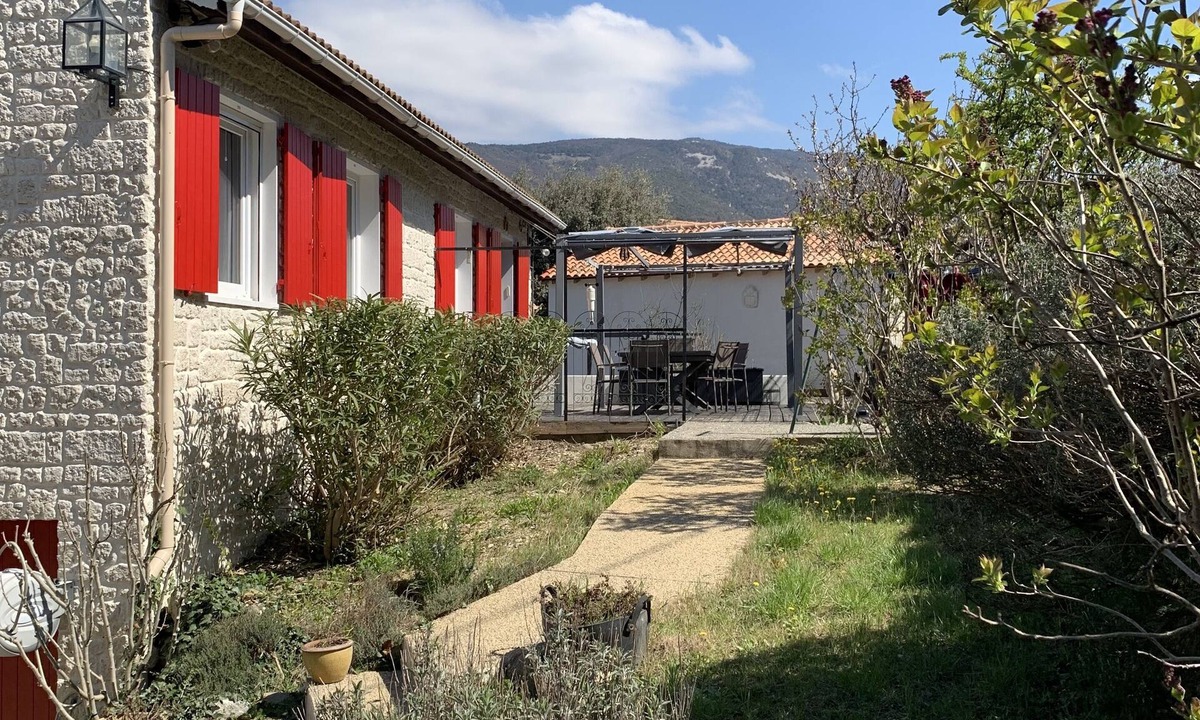 Roche-Saint-Secret House | House in Drôme provençale