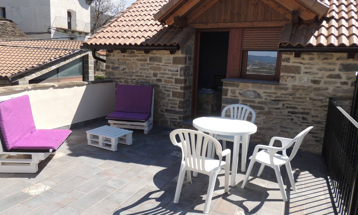 Abena House | HOUSE 1.5 KM FROM SABIÑANIGO IDEAL FOR FAMILIES