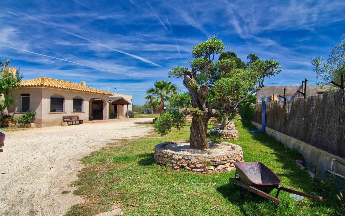 Deltebre House | House ∙ 2 bedrooms ∙ 8 guests
