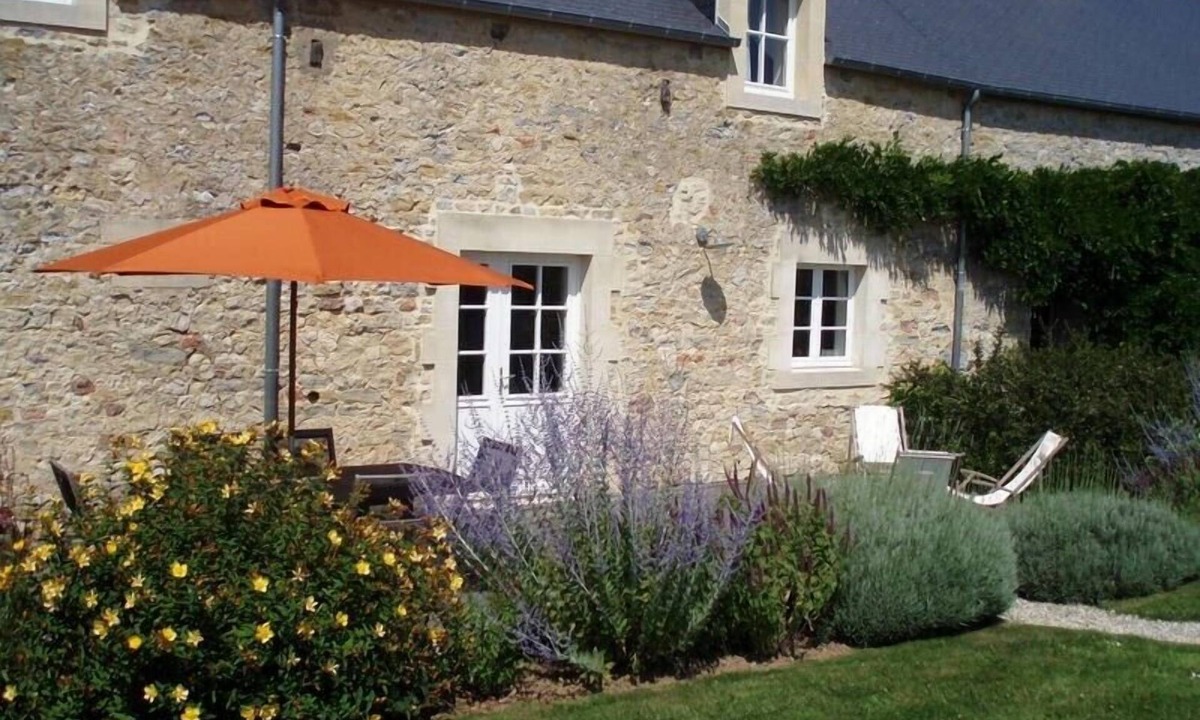 Crouay Cottage | House 20 mn from the beaches, 7 people, neat decoration, fully equipped