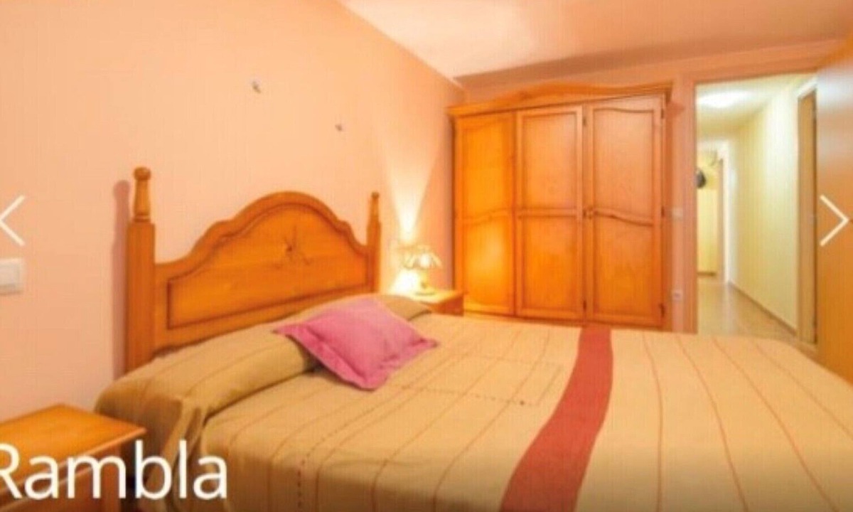 Mont Barbat House | HOUSE 270M2 TWO INDEPENDENT PLANTS POOL AND BARBECUE 8 ROOMS