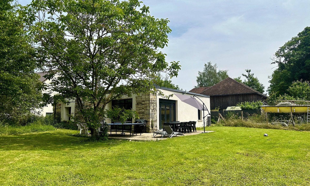 Lusigny-sur-Barse House | House 4 bedrooms, private garden - near Lac d'Orient and Troyes - Up to 10 people