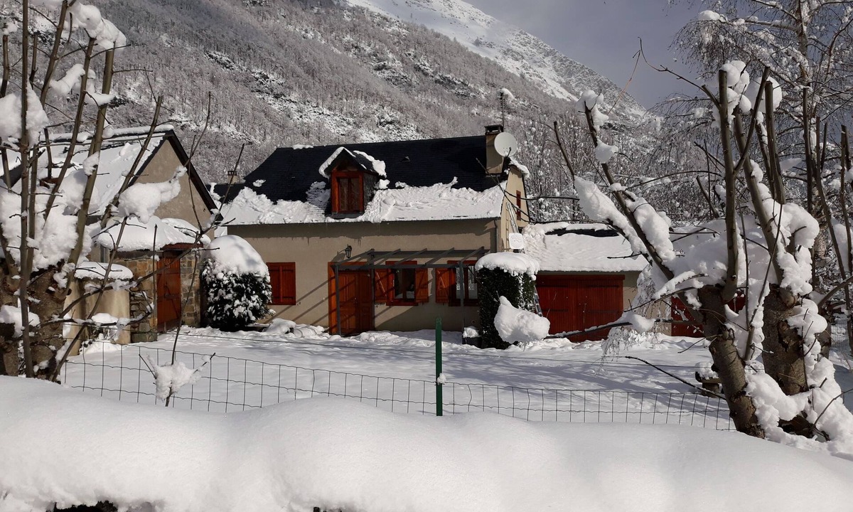 Tramezaigues House | House 5 mins from SAINT-LARY SOULAN 8 sleeps