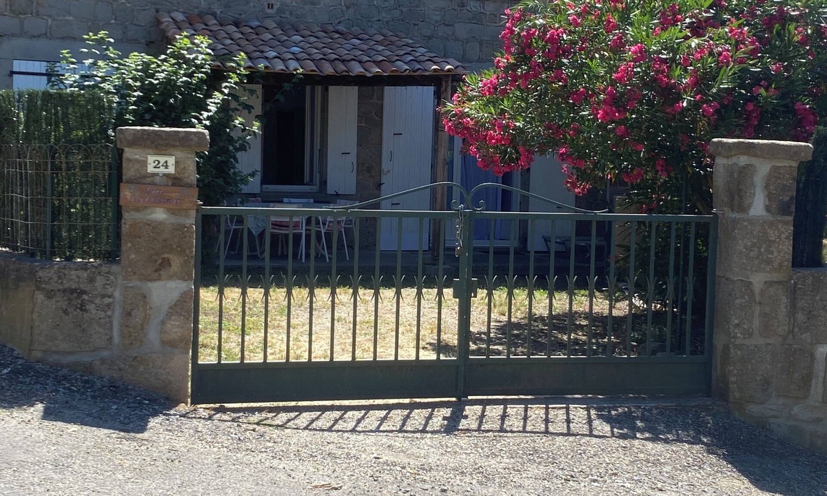 Ribes House | House 5 persons Ardeche sud