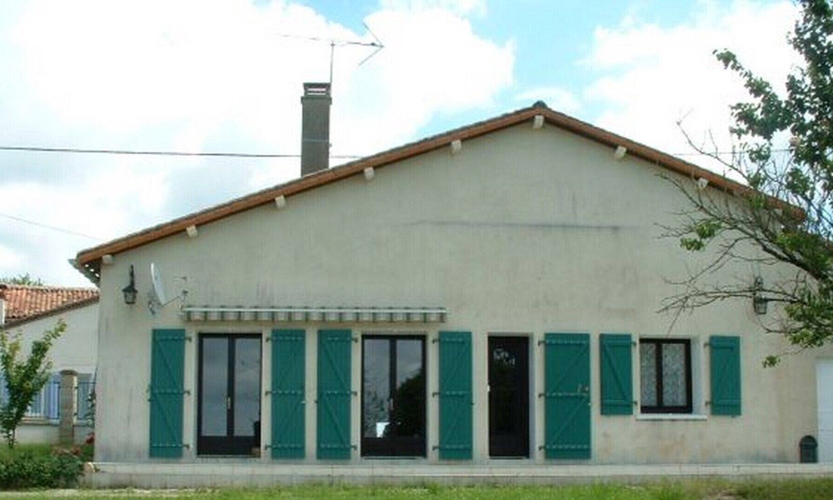 Beaulieu-sur-Sonnette House | House 6 people in Charente