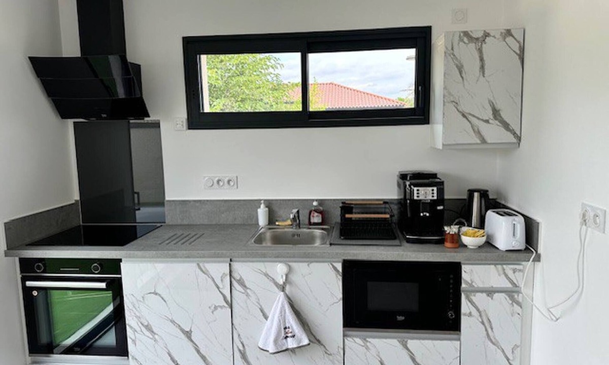 Satolas-et-Bonce Apartment | House 80 with 3 bedrooms lechaffardcom