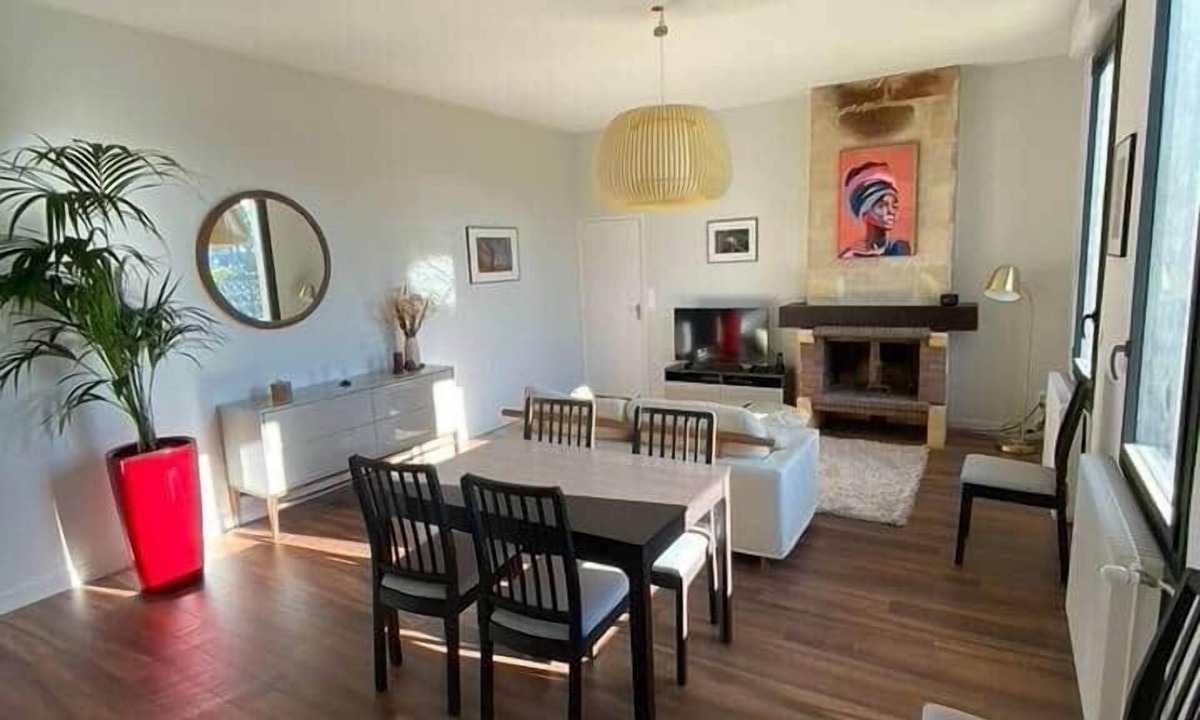 Pessac House | ★ House 92m2 ★ Pessac ★ Netflix ★ Bus ★ Train