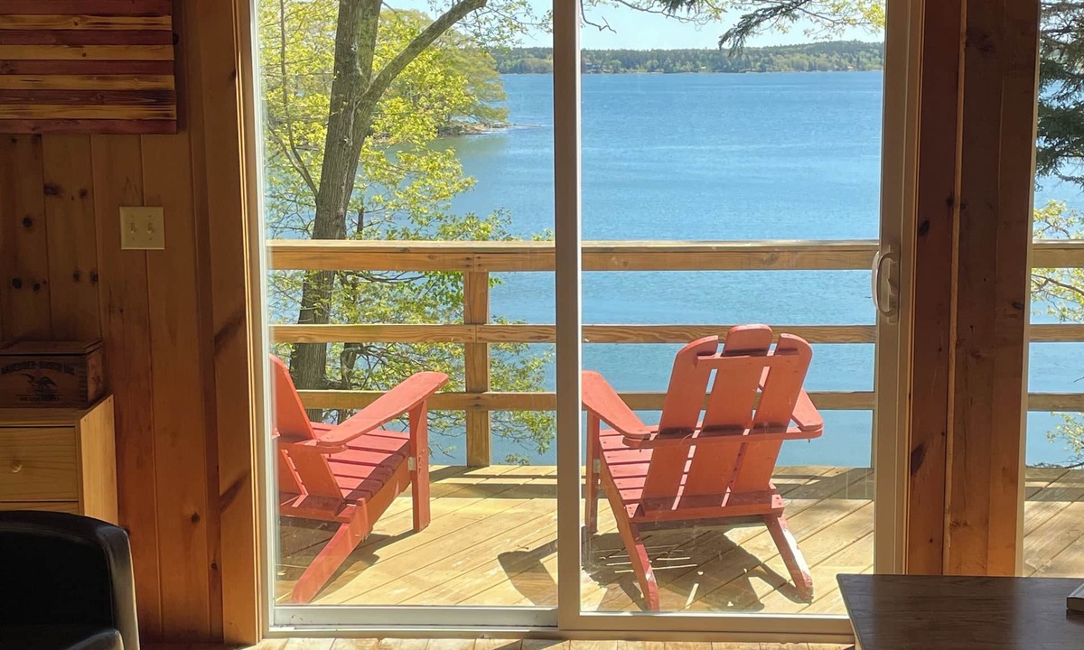 Pleasant Point House | House and bunkhouse. Includes kayaks and SUPs