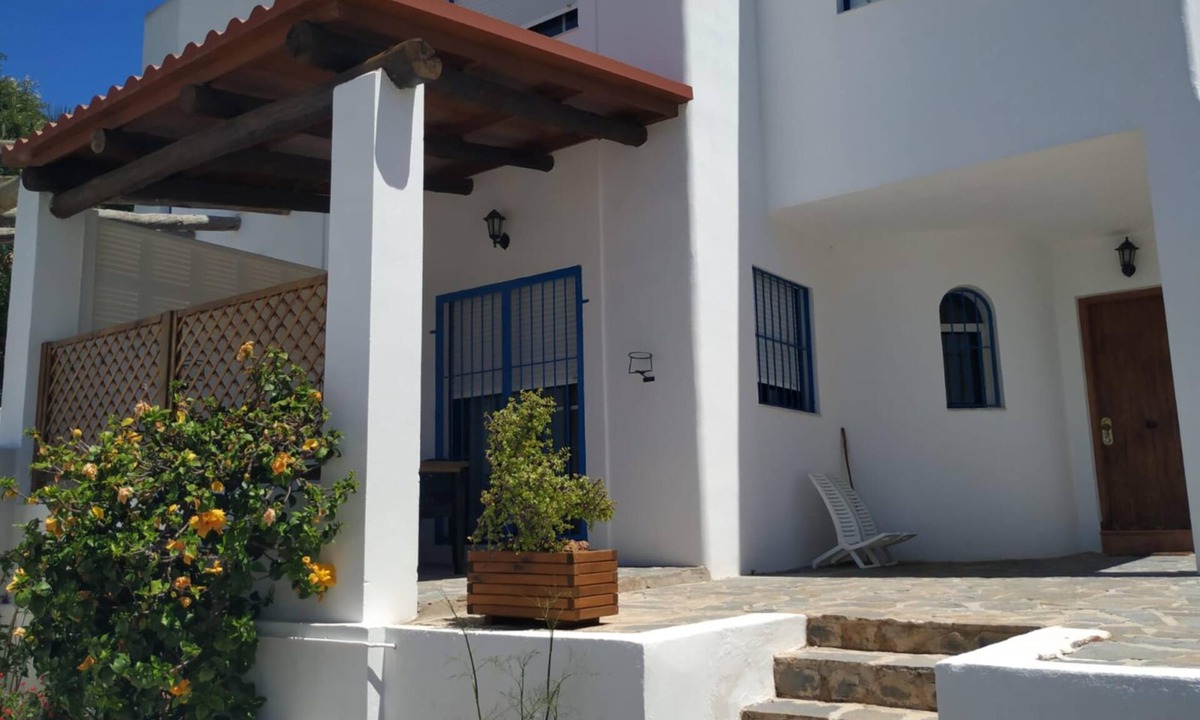 San Jose House | House and garden, quiet area, near the beach