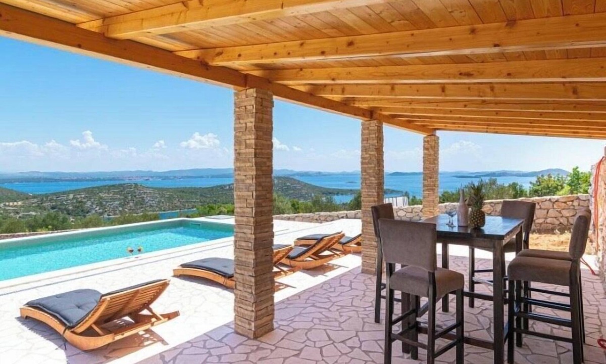 Tkon House | House Antonija (17221-K1) - Tkon - island Pasman