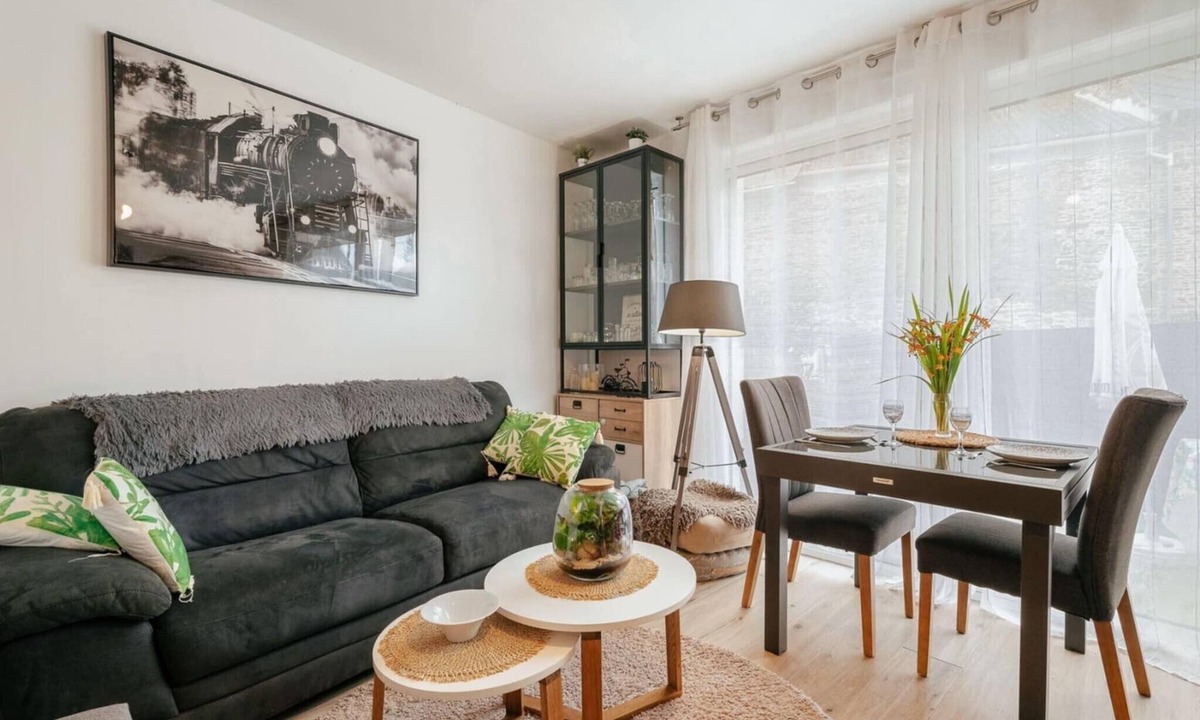 Baguer-Pican House | House Between Countryside and Sea