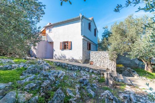 Kraj House | House Brena
