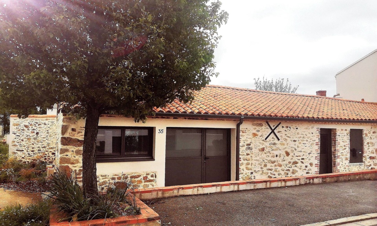 Belleville-sur-Vie House | House center Bellevigny