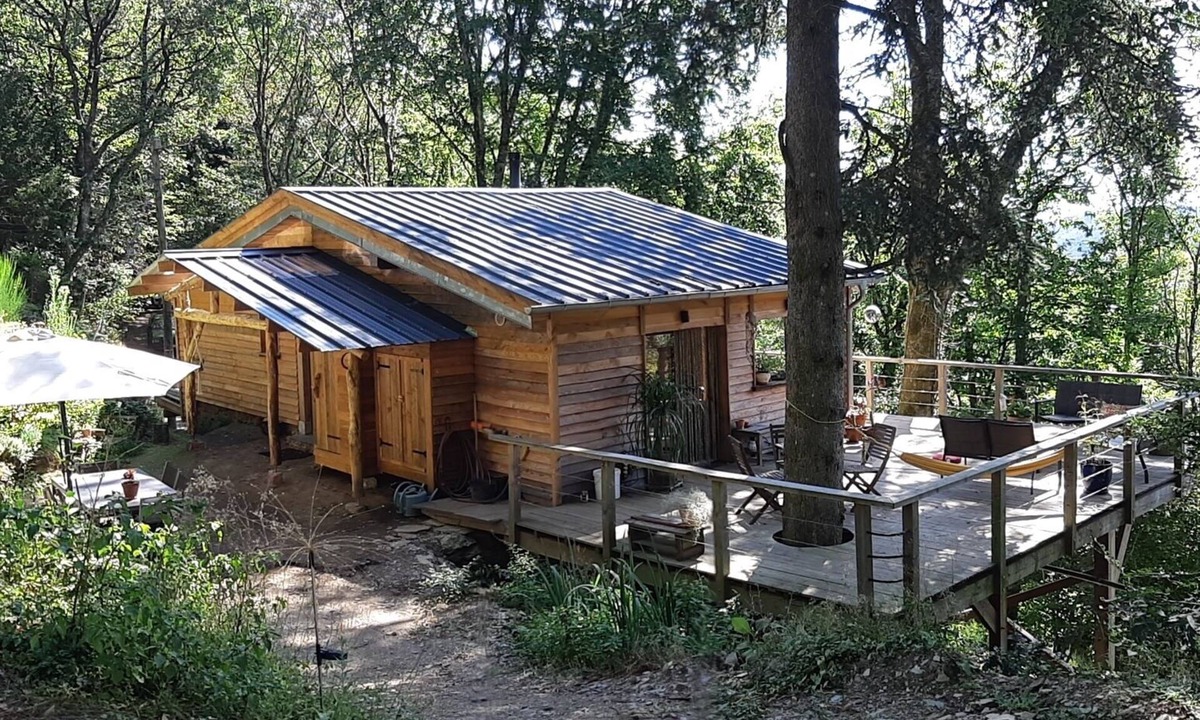 Lespinassiere House | House Chalet isolated in the forest