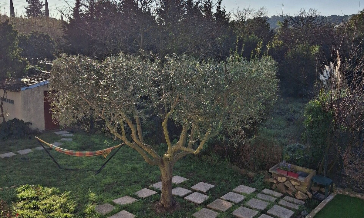 Villeneuve-les-Avignon House | House close to the historic center, able to accommodate 6 adults in comfort,