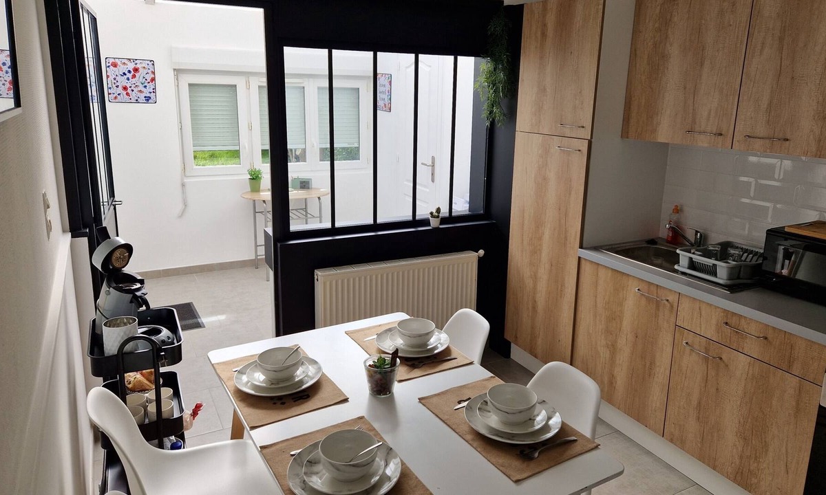 Maubeuge House | House-Ensuite with Shower