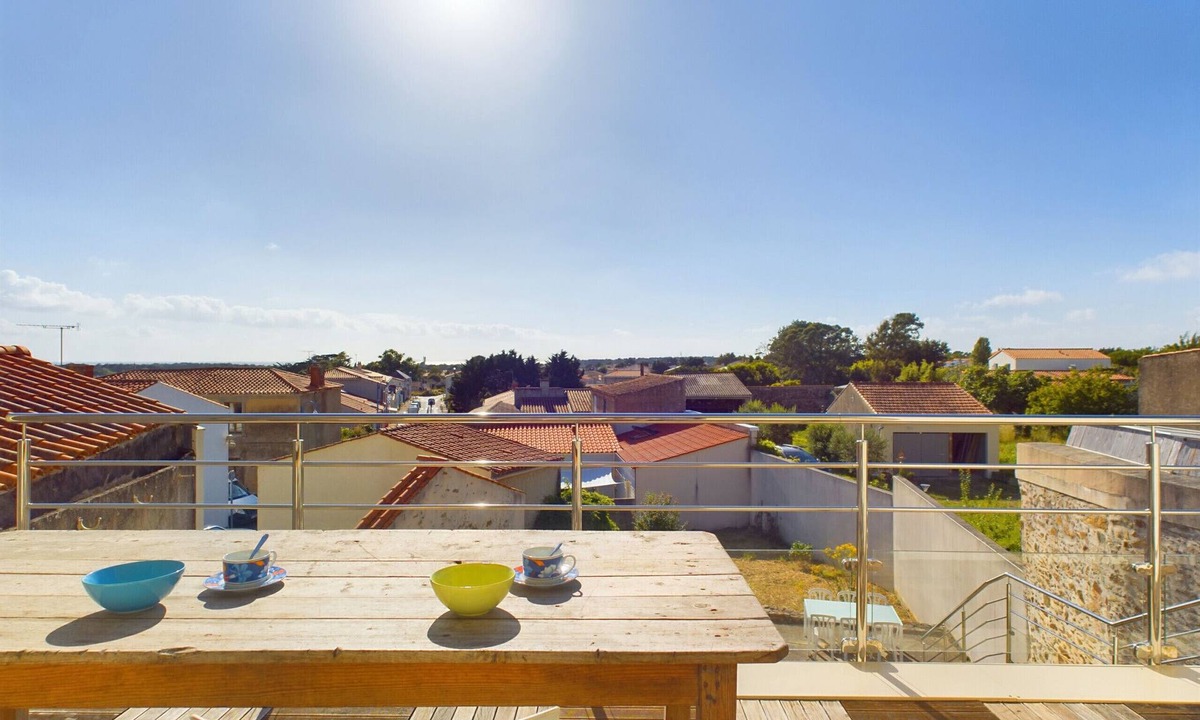 Brem Sur Mer Ski Chalet | House for 12 - 5min from Dunes beach