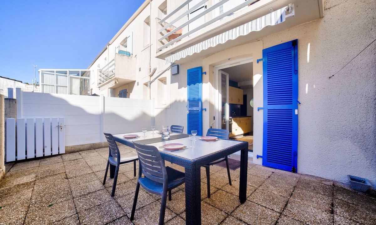 Jard-sur-Mer House | House for 4 in Jard-Sur-Mer