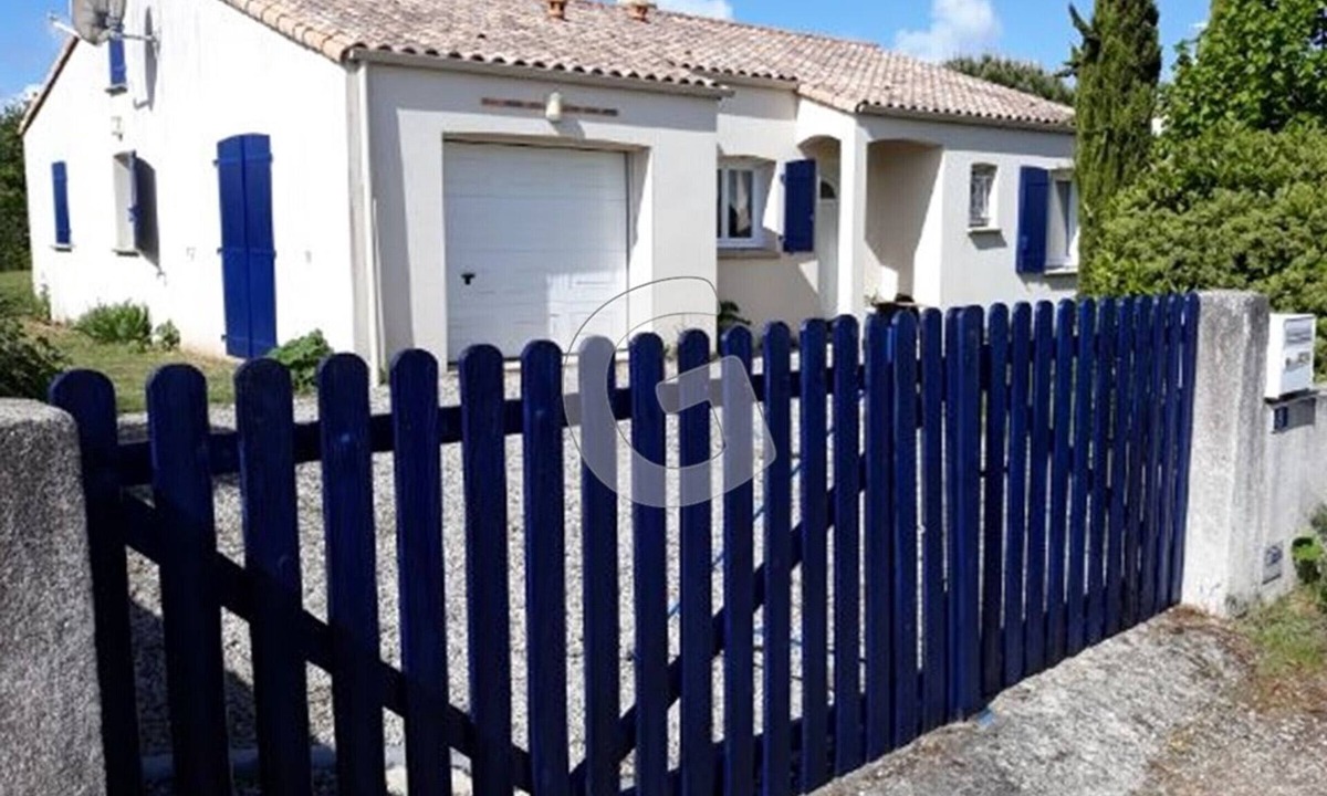 Angles House | House for 4 with private garden and parking, near beach - Angles