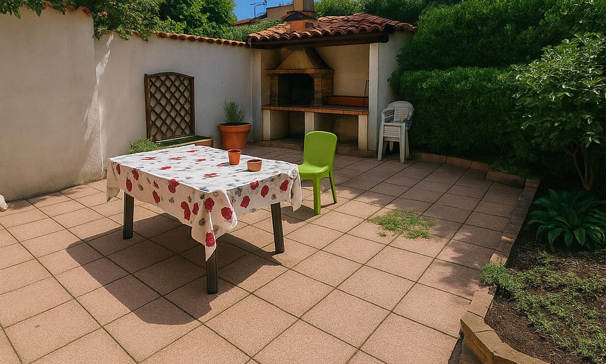 Plage d'Argeles House | House for 6, 150m to the beach with terrace