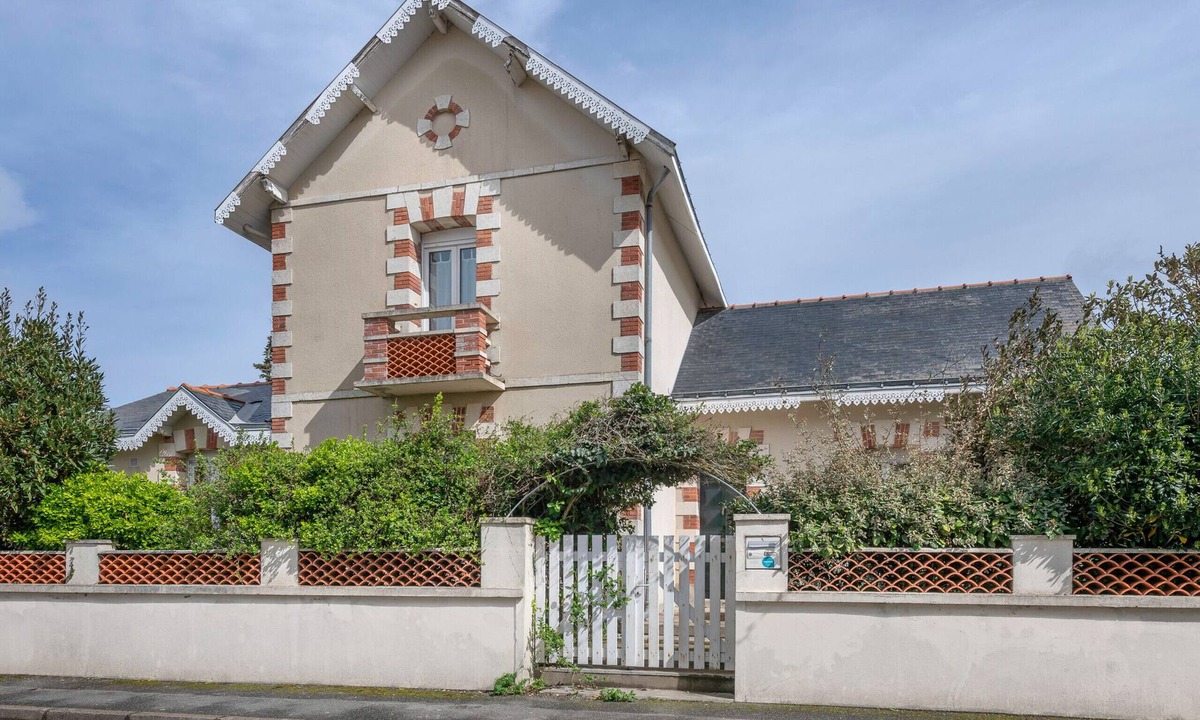 La Rogere House | House for 6 , 270 m from the beach (single storey)