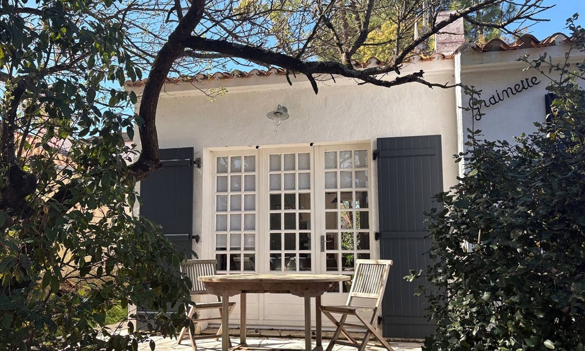 Saint-Jean-de-Monts House | House for 6 near the forest, terrace, pets allowed