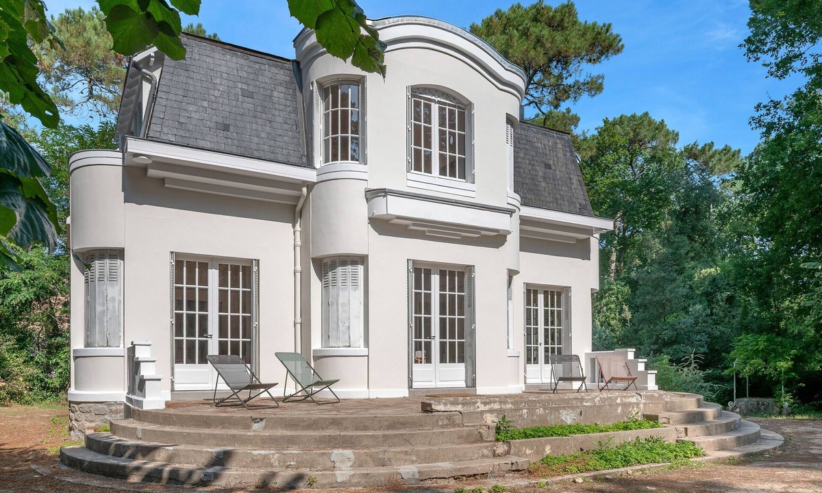 Saint-Brevin-l'Ocean House | House for 9 people, 450m from the beach