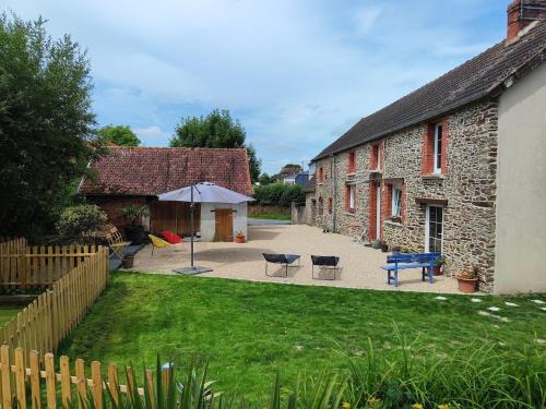 Saint-Clair-sur-l'Elle House | House for 9 people