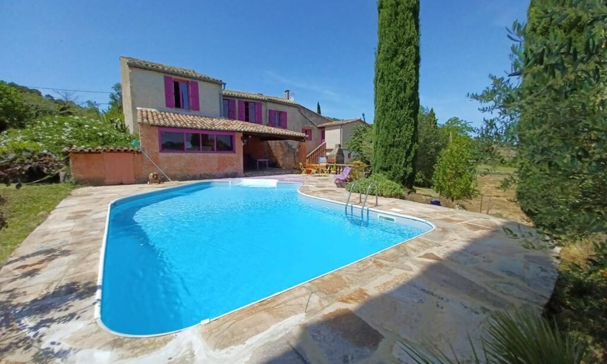 Courry House | House for rent located between Gard and Ardèche near Uzès
