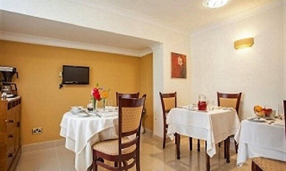 Aylesbury Bed & Breakfast | House Forty one