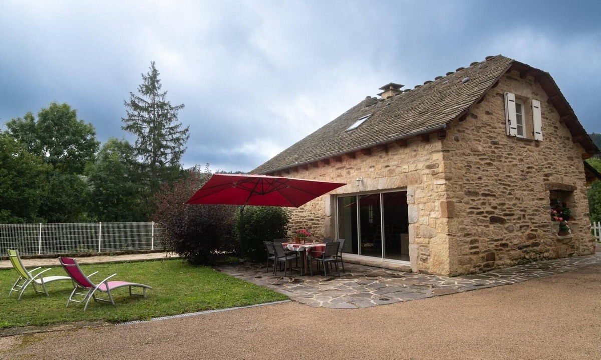 Chadenet House | House
