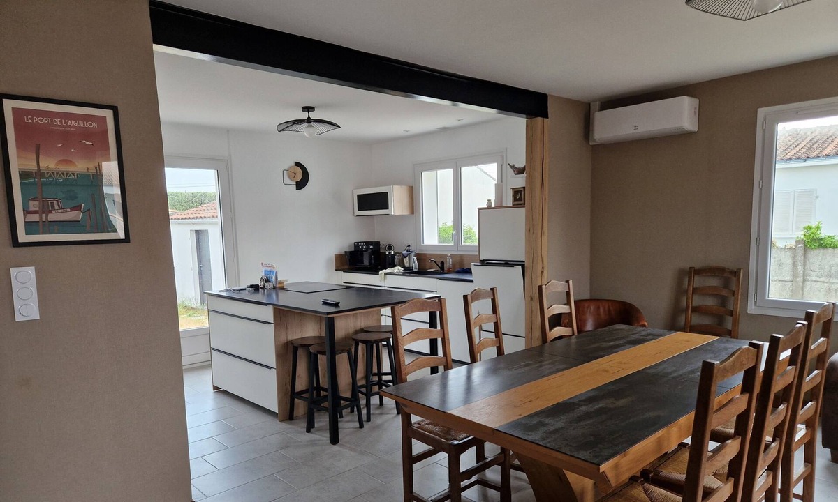LʼAiguillon-sur-Mer House | House 5 mn walk from the center of aiguillon