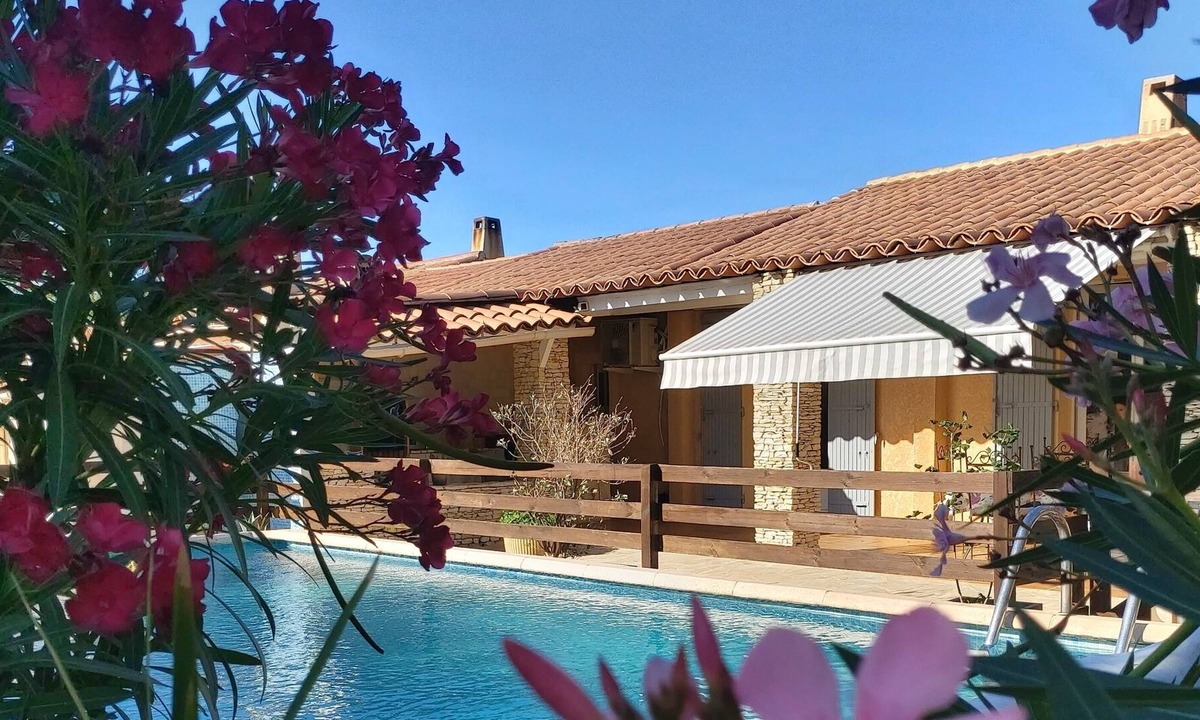 Lamanon House | House