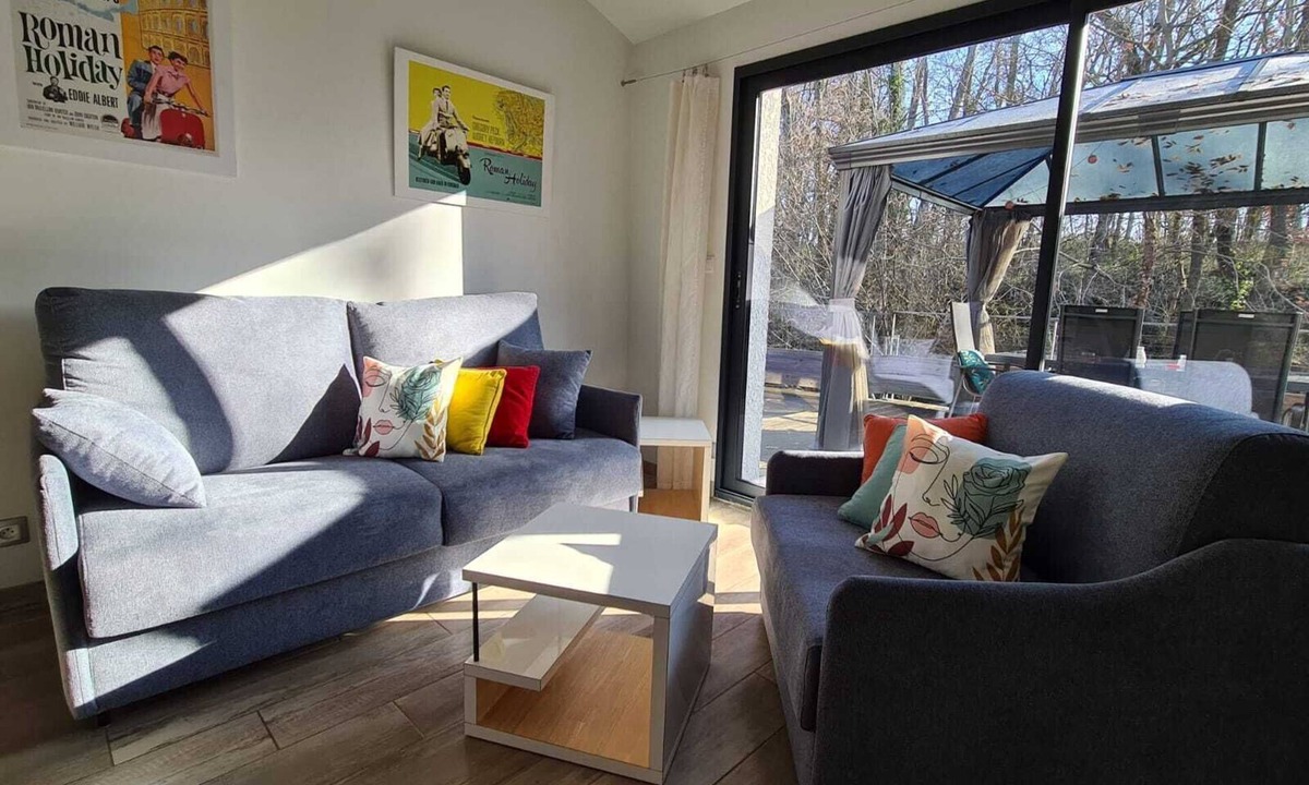 Lapeyrouse-Fossat House | House