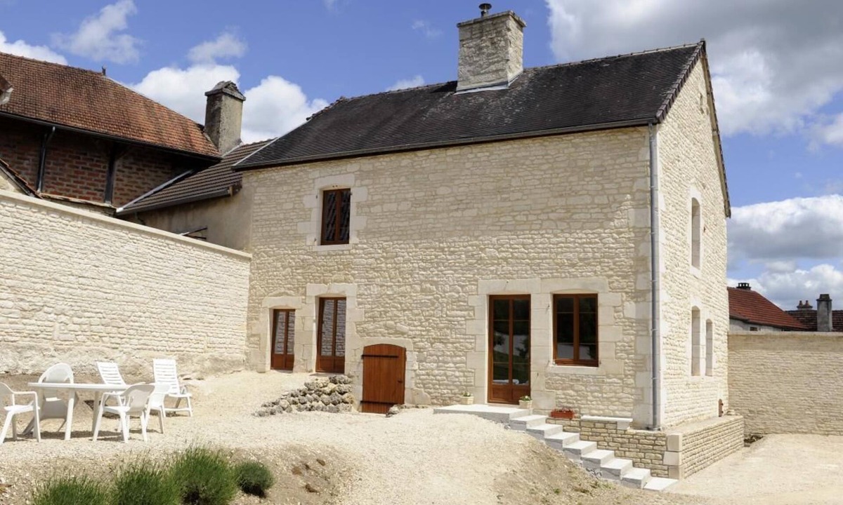 Les Riceys House | House