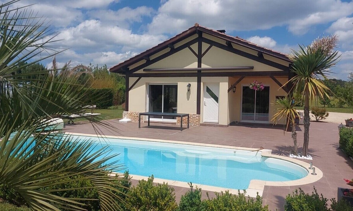 Lesperon House | House