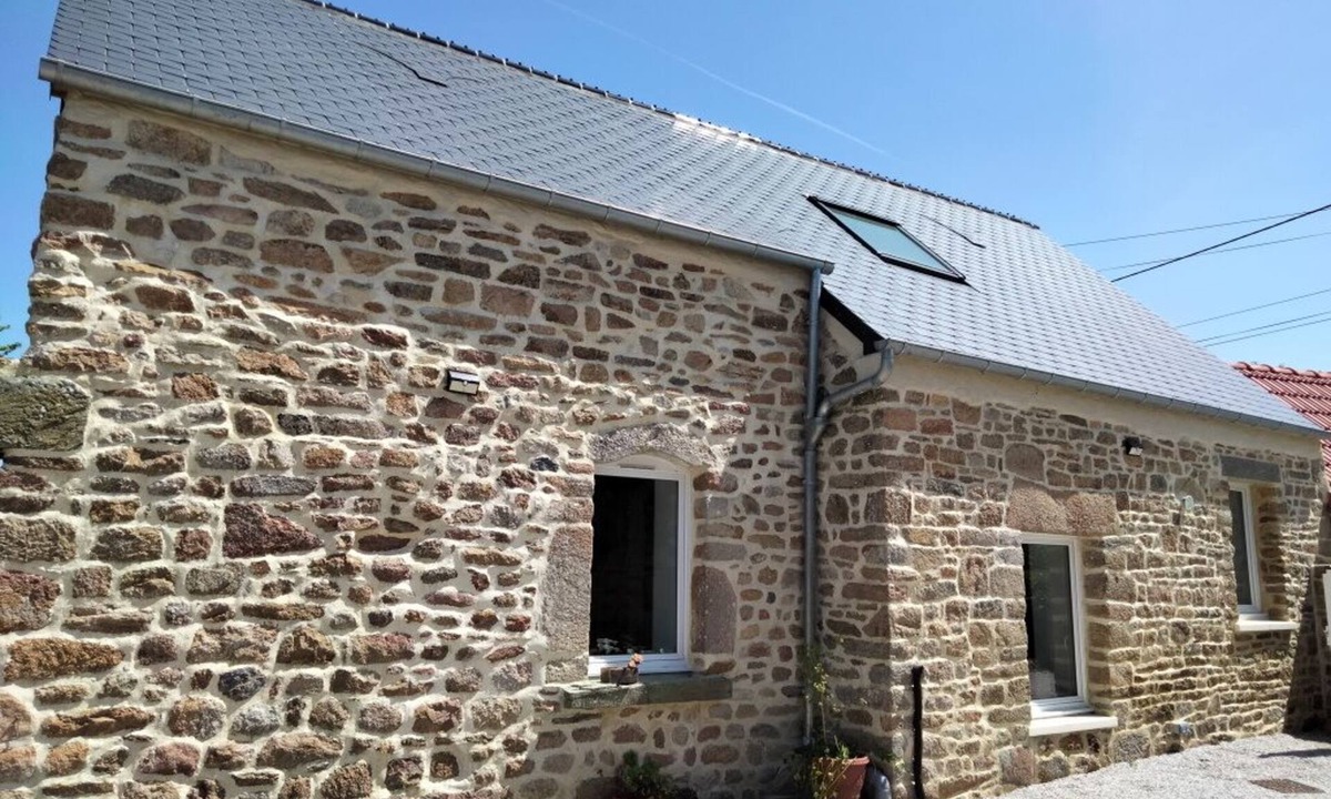 Maupertus-sur-Mer House | House