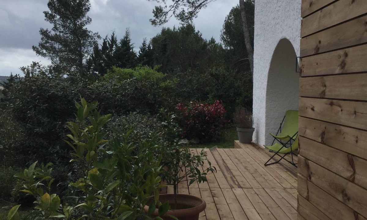 Saint-Clement-de-Riviere Villa | House for 8 people in Saint Clément de Rivières
